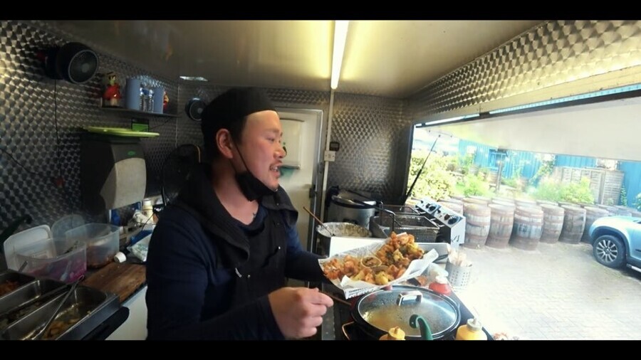 생각외로 영국에서 먹히는 한국의 검증된 맛_1.jpg