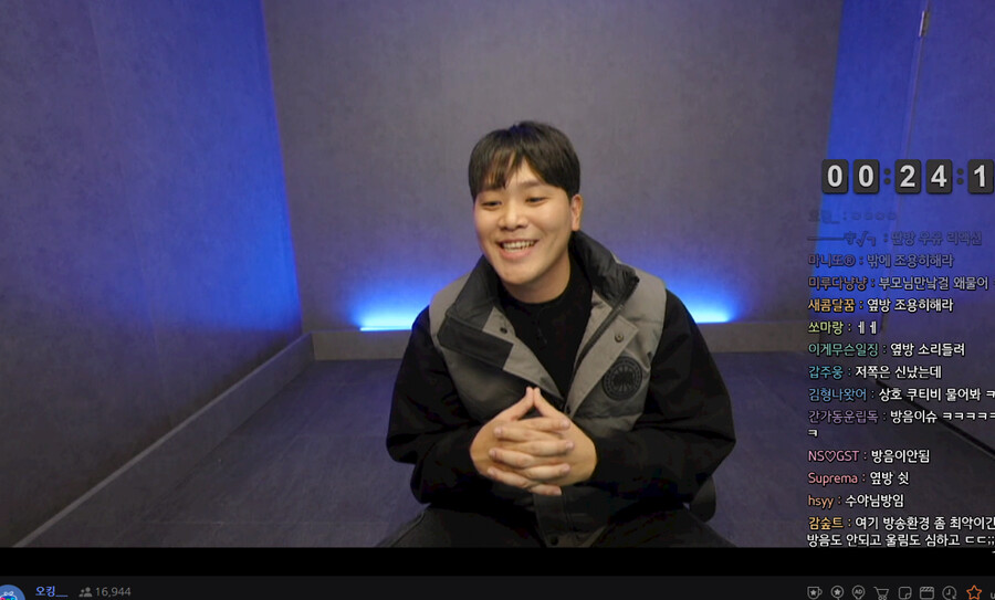 인방) 현재 넷플릭스 마리텔로 추정되는 인방 라이브들_1.png