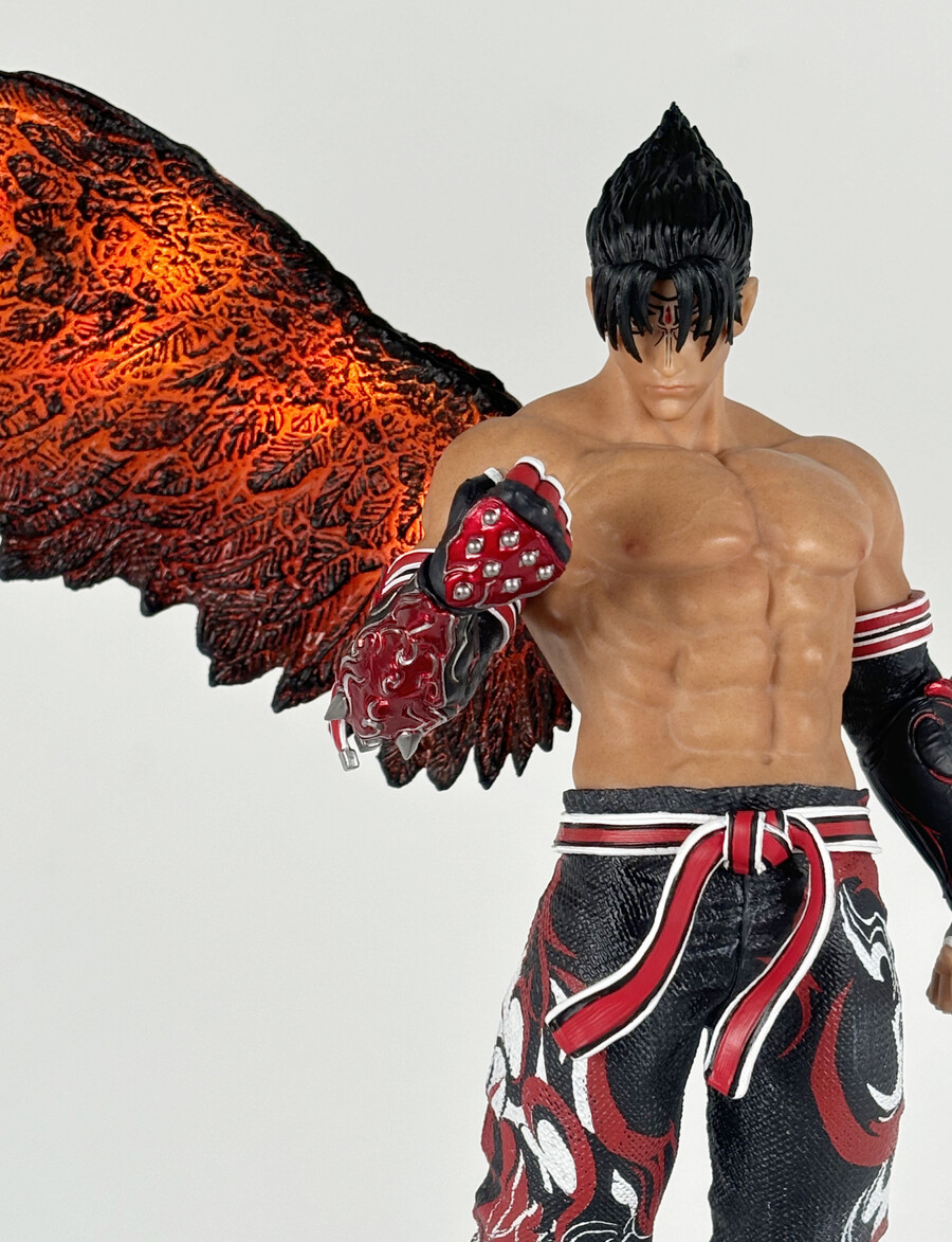 반남코, 철권 8 흑요석님 공식 일러스트 및 한정판 발광 피규어 실물 이미지 공개_10.jpg