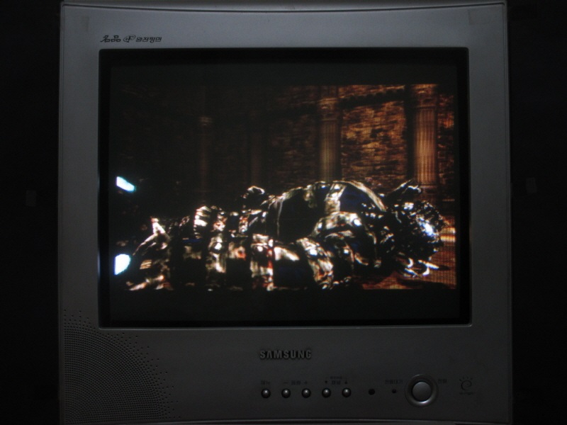 데빌 메이 크라이 2 (4) - 브라운관 티비 화면_42.jpg