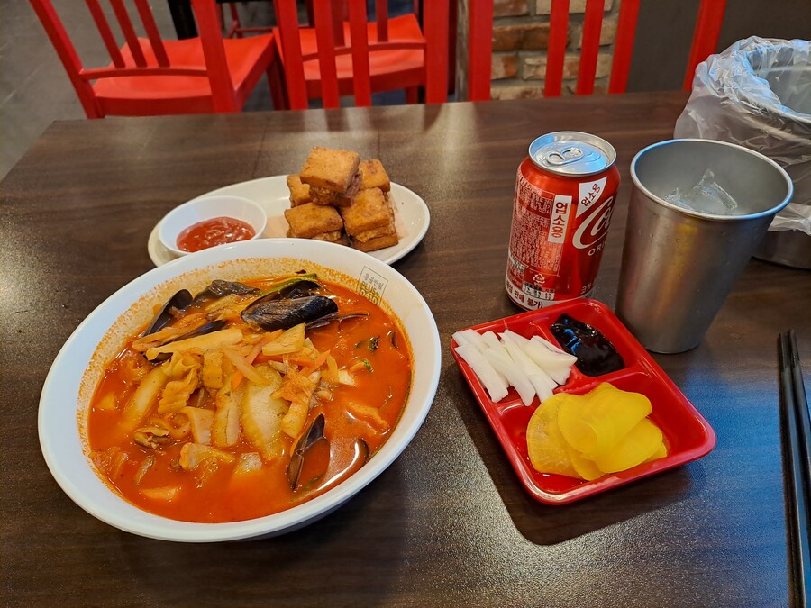 홍콩반점 플러스 짬뽕+멘보샤 | 음식 갤러리 홍콩반점 플러스 짬뽕+멘보샤 | 음식 갤러리 | 루리웹