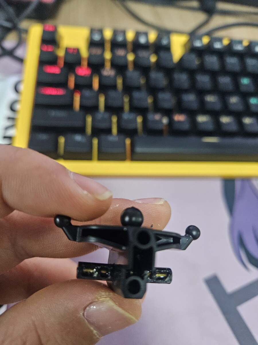 풀도색하려고 도료준비는 다해놨는데..._4.jpg