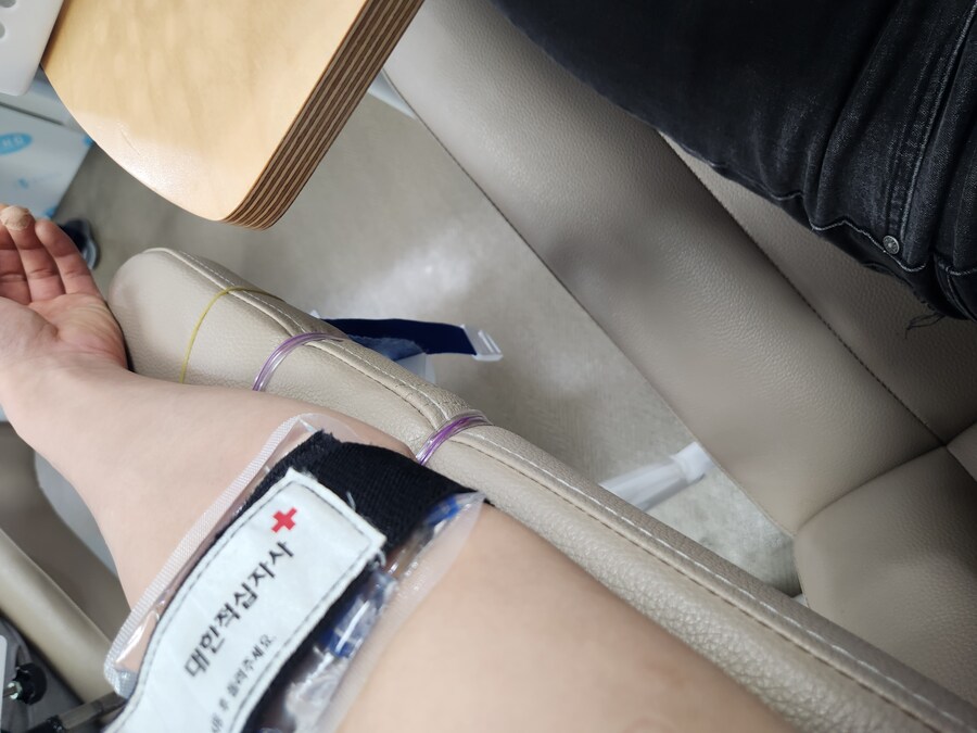 헌혈) 싸우지 말고 헌혈이나 하렴_1.jpg