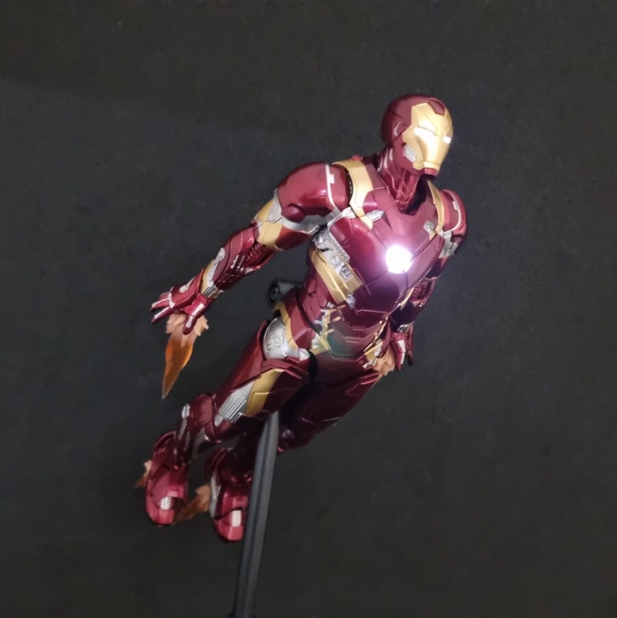 쓰리제로 아이언맨 마크46 (THREEZERO DLX IRONMAN MK46)_28.jpg