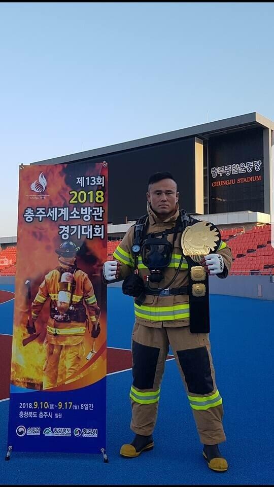 소방대원이 취미로 격투기 경기 나가는 이유_9.jpg