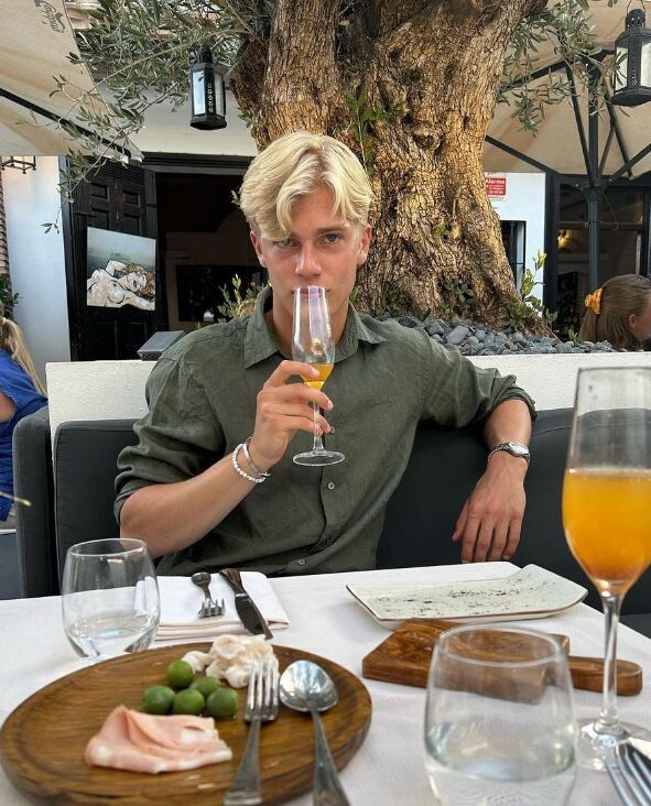 EPL)토트넘이 영입한 신입생 외모 수준.jpg_5.jpg