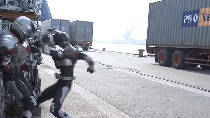 [가면라이더 카부토] 진퉁 vs 짝퉁_8.jpg