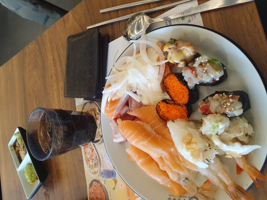 뷔페) 소식가 3접시밖에 못 먹겠당ㅜㅜ_1.jpg