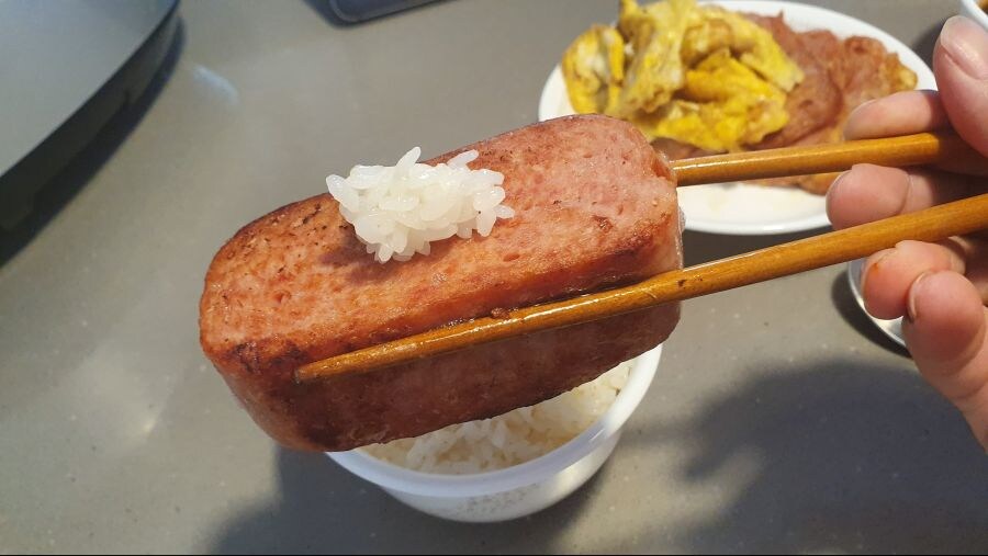 '미국 사람들은 스팸을 안 먹는다' 는 진짜일까?_1.jpg