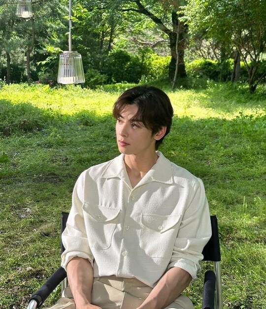 노가다 뛰는 차은우를 본 일본 여자의 반응_4.jpg