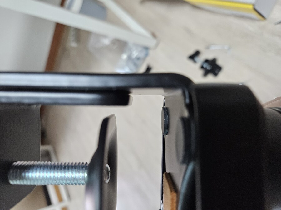 목이 아파진 김에 클린데스크 세팅을 해봤습니다_4.jpg