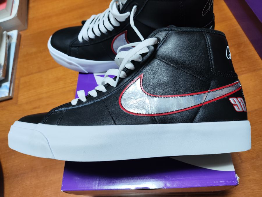 나이키 SB 줌 블레이저 미드 프로 GT_2.jpg