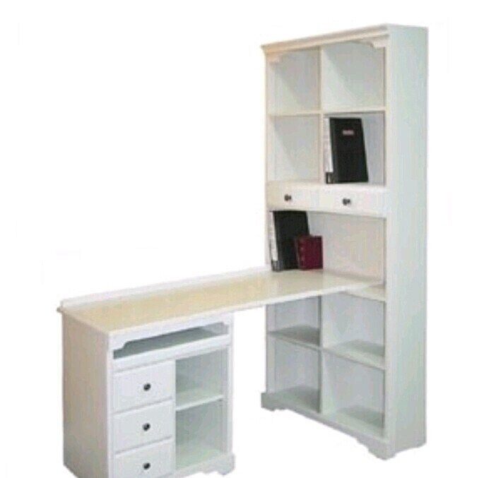 90년대생 책상 국룰.jpg_2.jpg