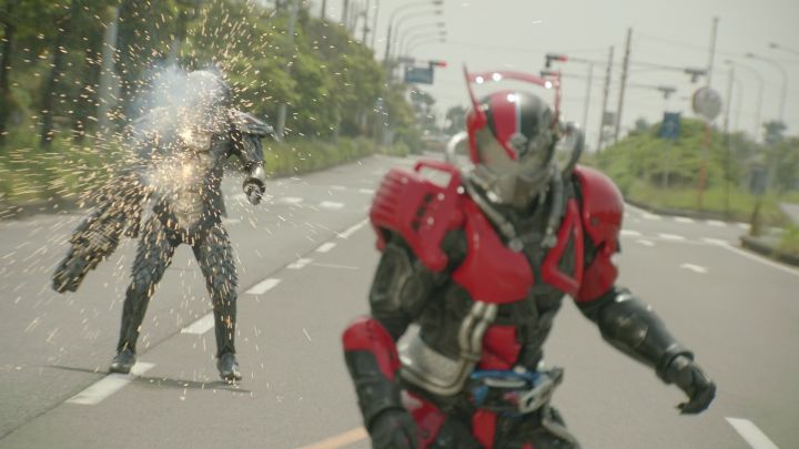 [Over-Time] Kamen Rider Drive - Surprise Future [BD-1080] [B224222F].mkv_002559015.png