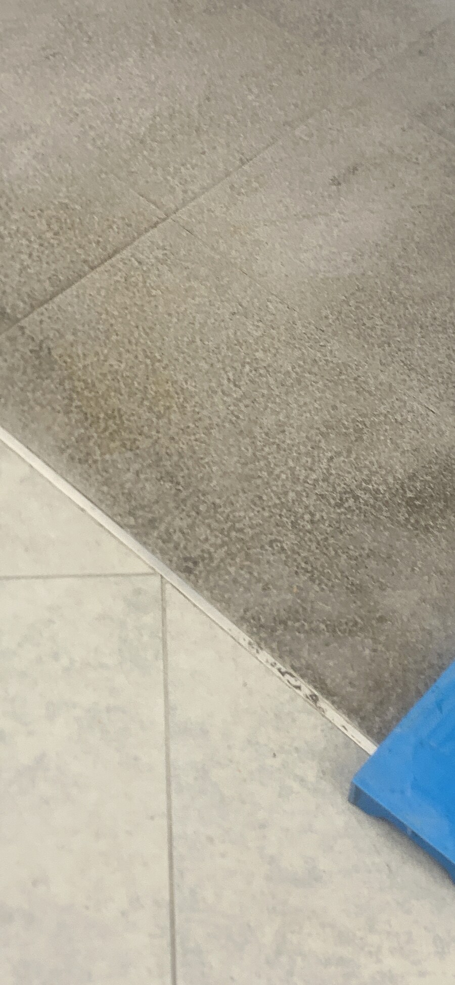 블루아카 도시락 샀다가 편의점에 쏟음 ㅠ_1.jpg