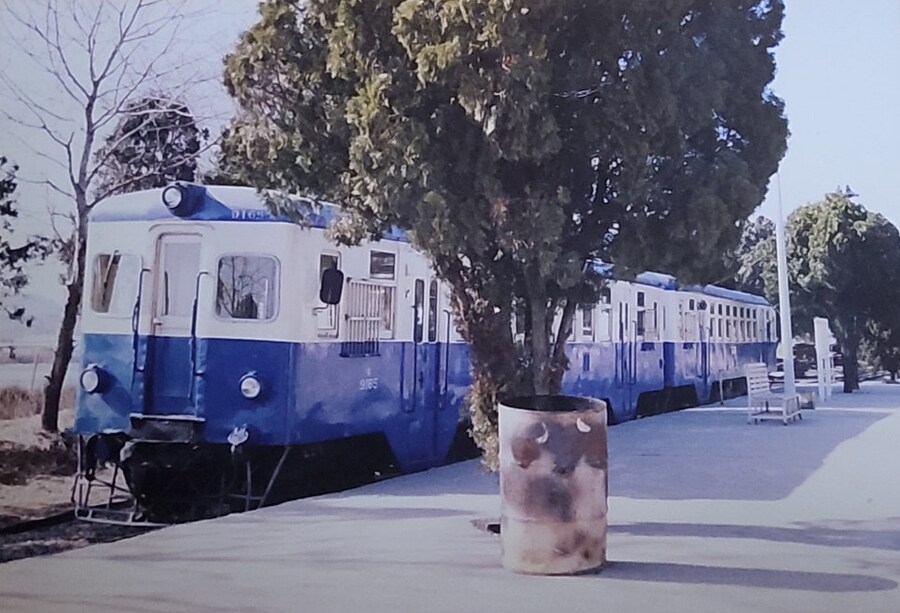 어린 시절의 철도 추억 관련 사진들입니다..._4.jpg