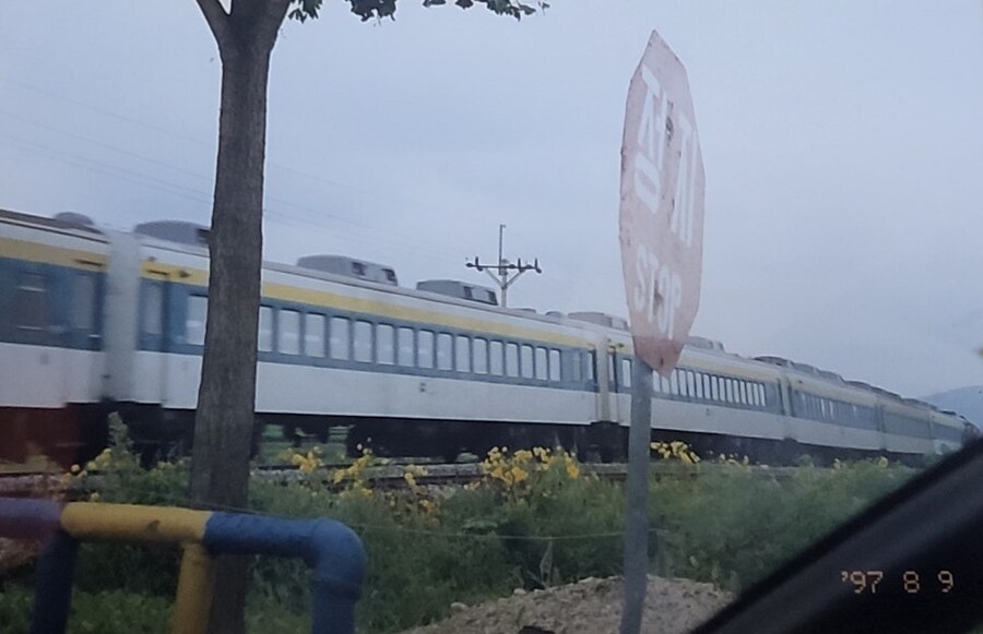어린 시절의 철도 추억 관련 사진들입니다..._7.jpg