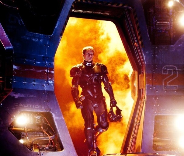 퍼시픽림) ㅉㄲ한테 팔린 ip의 원래 주인공 말로_1.jpg