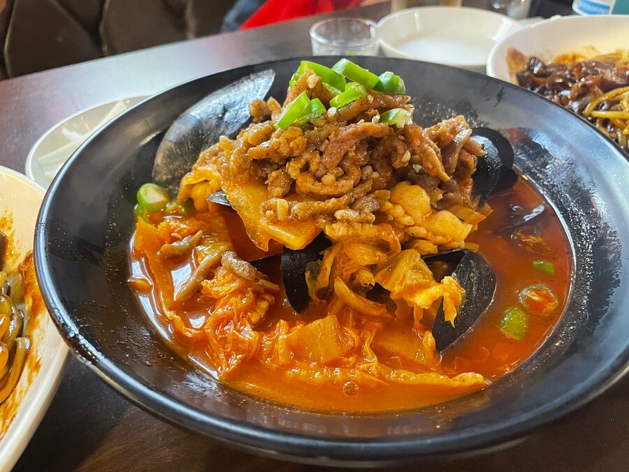 내꺼내먹으로 유명해진 홍콩반점_2.png