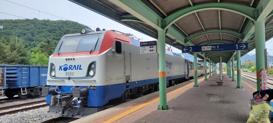 최근 영월 여행을 하면서 영월역을..._13.jpg