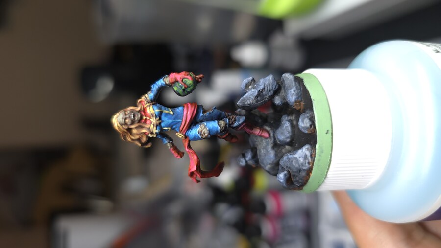 도색) 마블 좀비사이드 캡틴마블 좀비히어로 완성(혐주의)_2.jpg