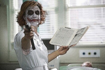 다크나이트) 영화 처음봤을때 전혀 예상하지 못한 장면_2.jpg