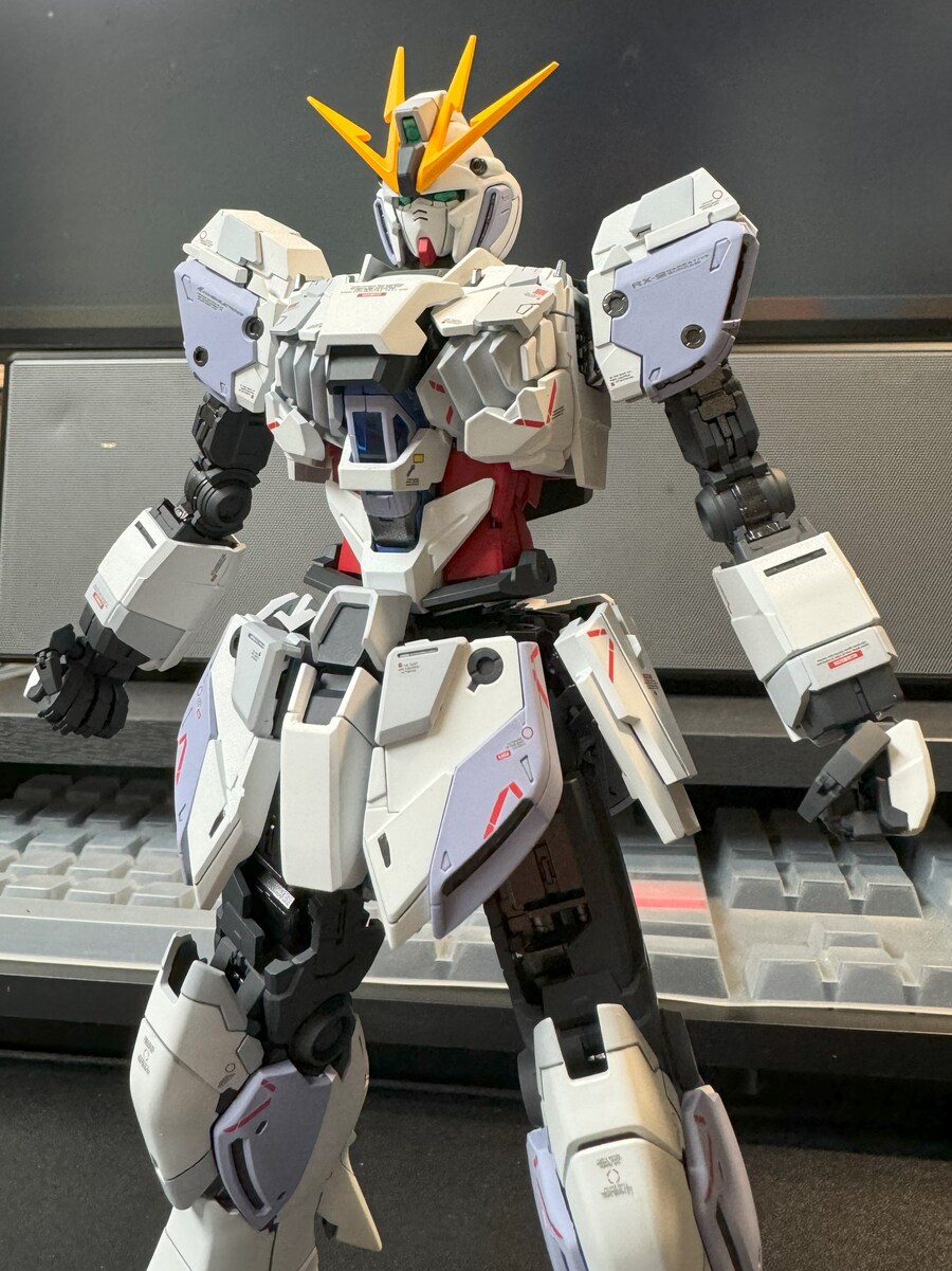 [MG] RX-9/C Narrative Gundam Ver.Ka_4.jpg