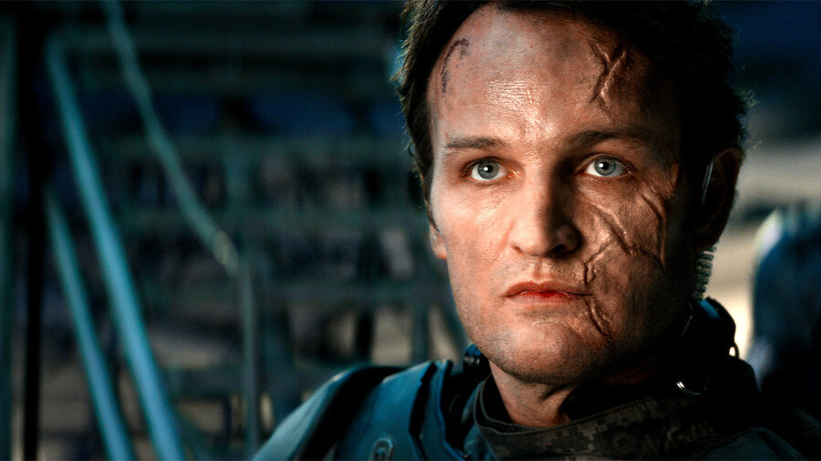 매 시리즈 마다 감독에게 혐오받는 영화 캐릭터_17.jpg