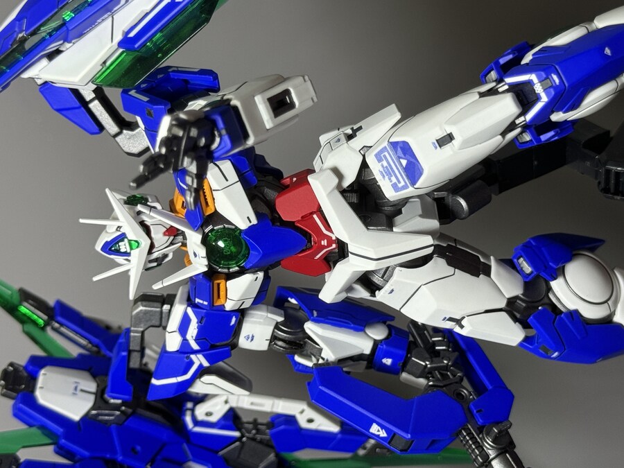 [RG] 더블오 퀀터 풀세이버 입니다_9.jpg