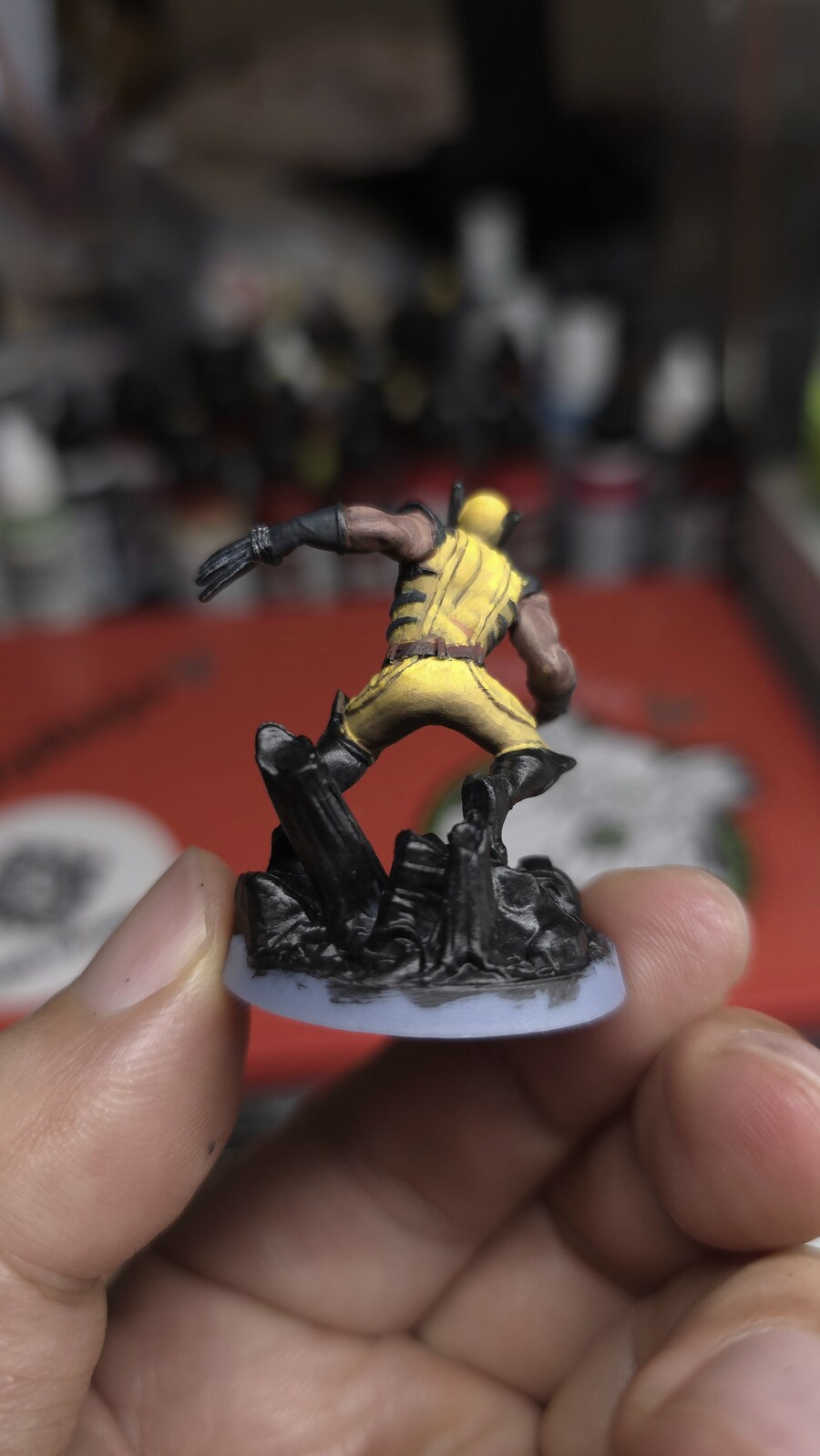 도색) 마블 좀비사이드 울버린_2.jpg