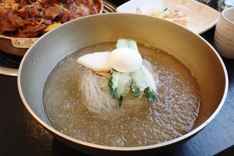 냉면 면 얇은거 좋아함^^_3.webp