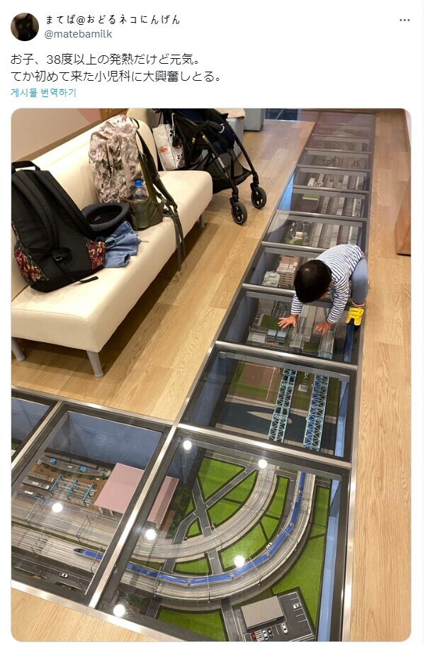 38도의 열이 나는데도 병원에 오자 쌩쌩한 아이.jpg_1.jpg