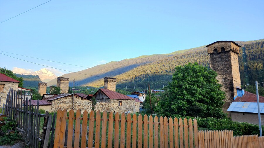 스압)산과 산의 도시. 14,15번째 도시 쿠타이시, 메스티아 (조지아)_9.jpg