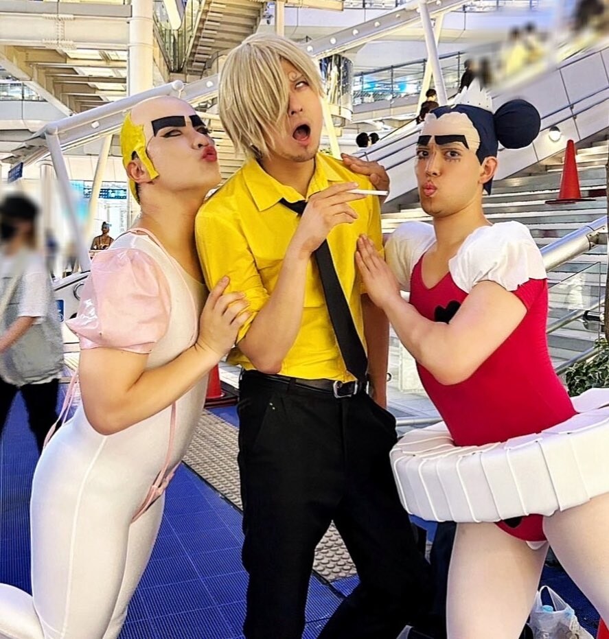 코스프레서밋대회에 나온 짱구 중성마녀.jpg_3.jpg