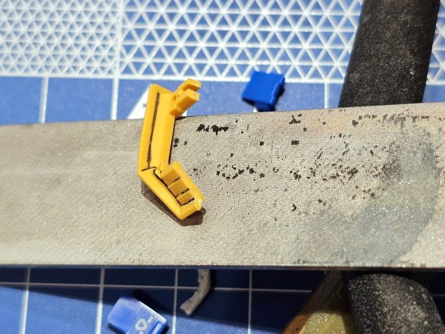 [건X 베이스] 고양점 RG 퍼스트 건담 2.0 내부 프레임 도색 작례_12.jpg