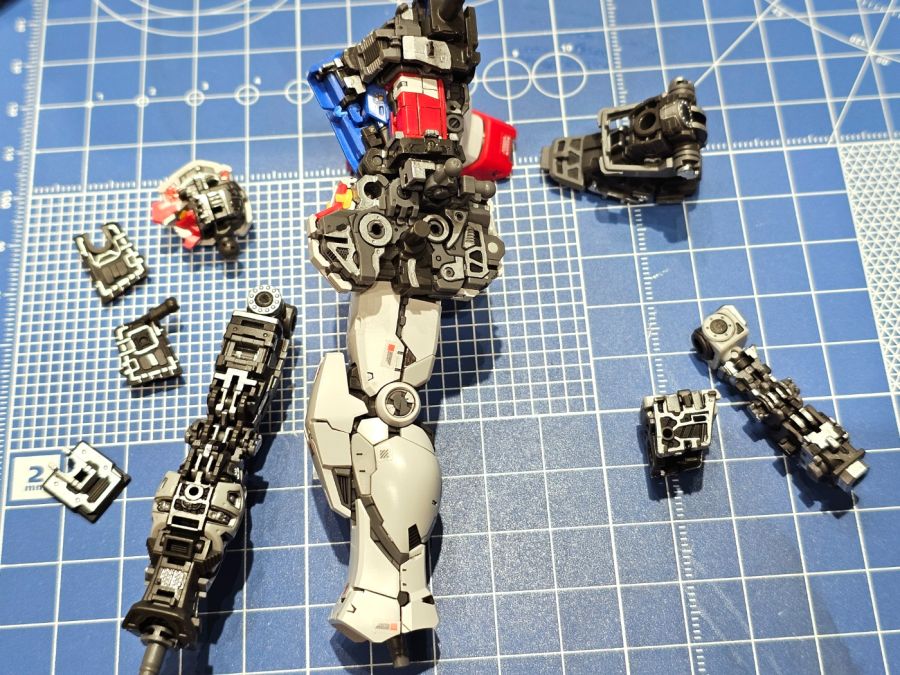 [건X 베이스] 고양점 RG 퍼스트 건담 2.0 내부 프레임 도색 작례_26.jpg