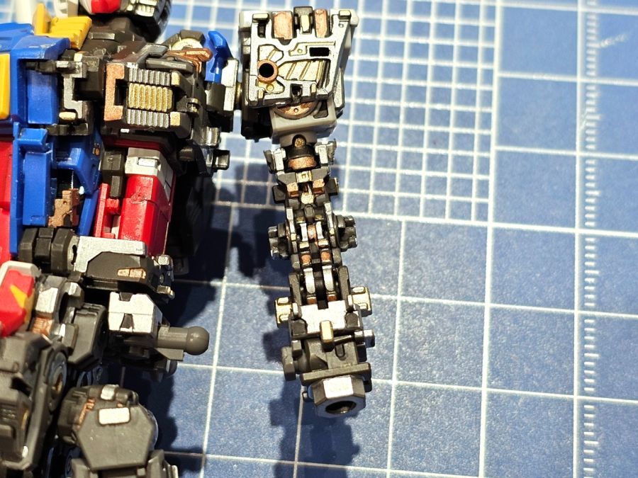 [건X 베이스] 고양점 RG 퍼스트 건담 2.0 내부 프레임 도색 작례_30.jpg