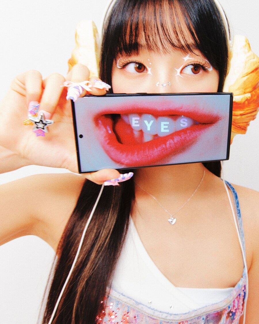 [콘셉트 포토#2] 르세라핌 "CRAZY"_7.jpg