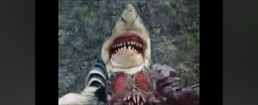 전대물)여성멤버가 괴수를 유인한 방법_20.jpg