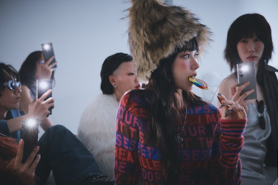 [콘셉트 포토#4] 르세라핌 "CRAZY"_7.jpg