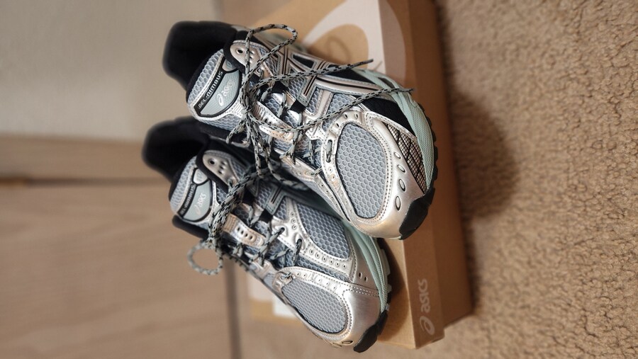 아식스 진짜 폼 미쳤다....._1.jpg