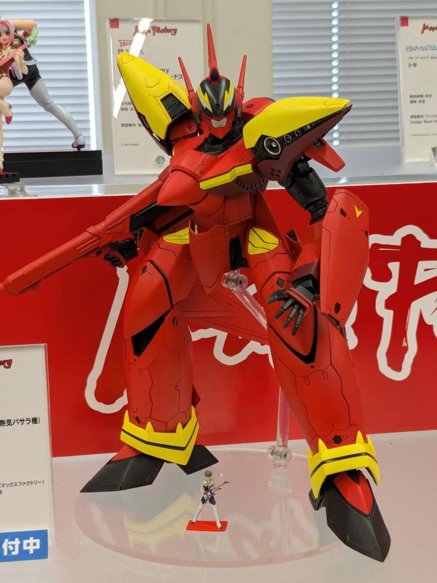 [맥스팩토리] PLAMAX VF-1S 배틀로이드 로이 포커기 외 전시 이미지_8.jpg