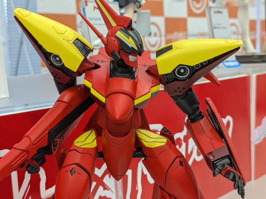 [맥스팩토리] PLAMAX VF-1S 배틀로이드 로이 포커기 외 전시 이미지_9.jpg