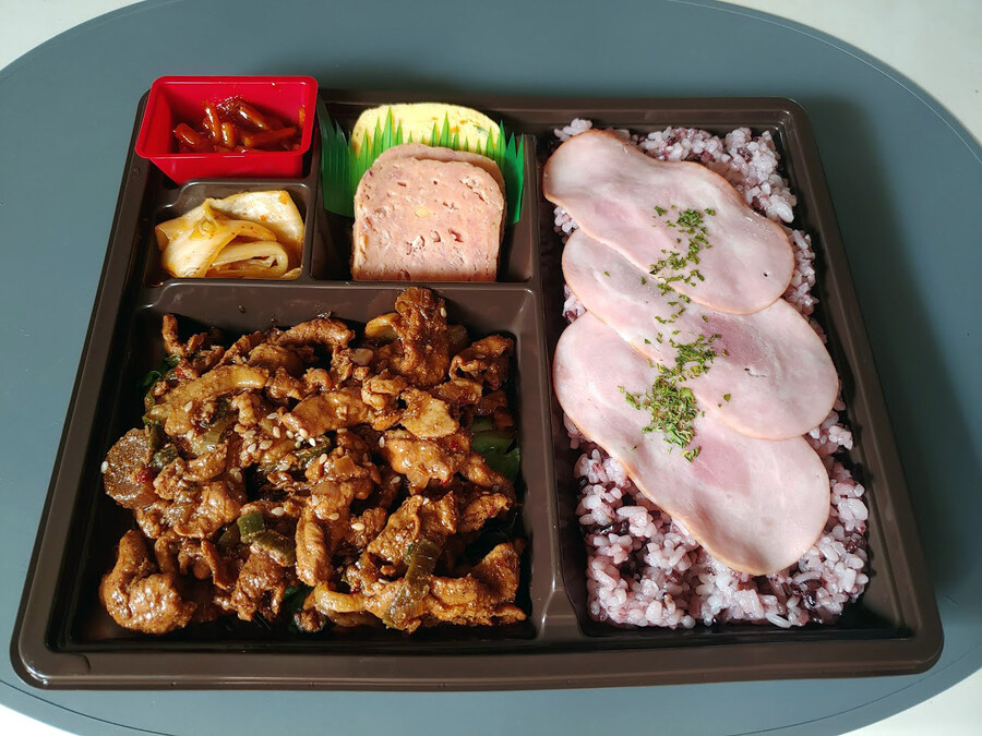 압도적 한돈간장불백/김치제육 도시락_2.jpg