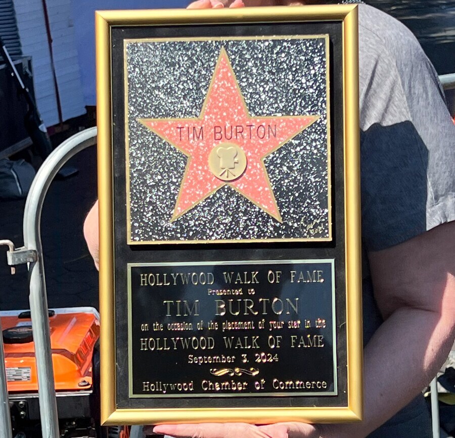 오늘 할리우드 명예의 거리 입성 소식 듣고 다들 놀란 영화인_1.jpg