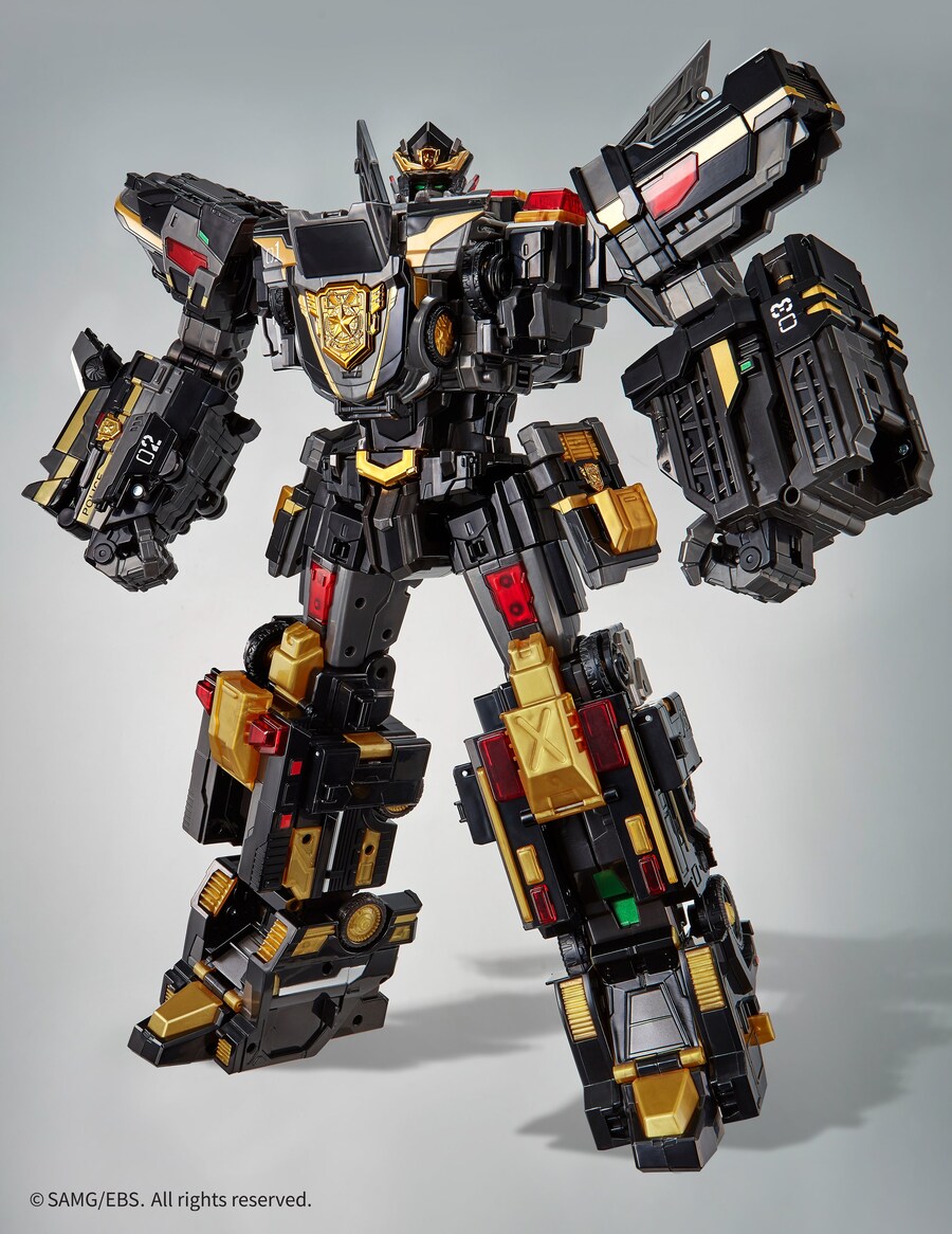 한국 로봇 완구 블랙에디션 근황_1.jpg