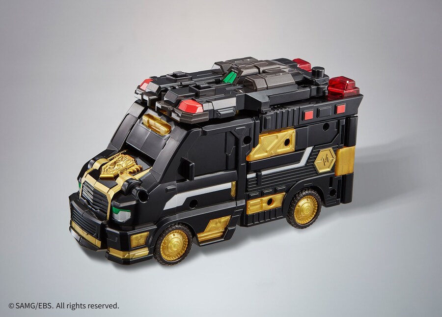 한국 로봇 완구 블랙에디션 근황_6.jpg