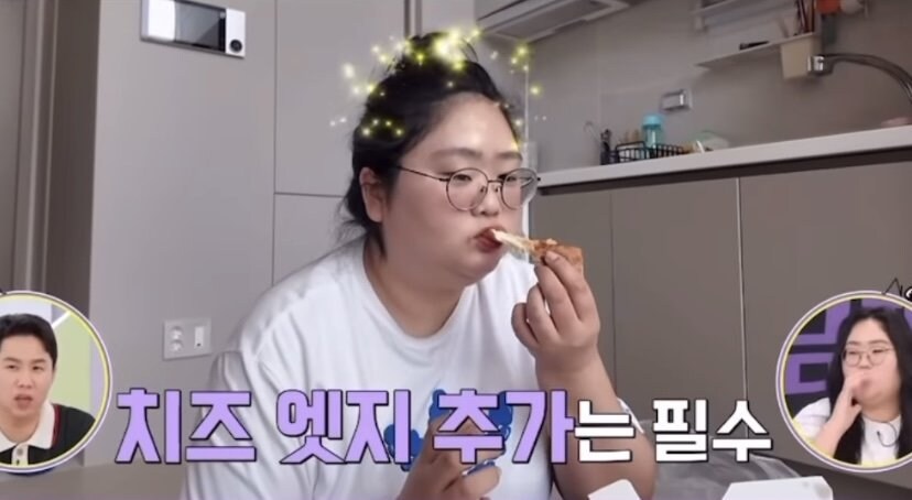 피자 시킬때 갈릭디핑소스 54개 추가하는 여자_10.jpg