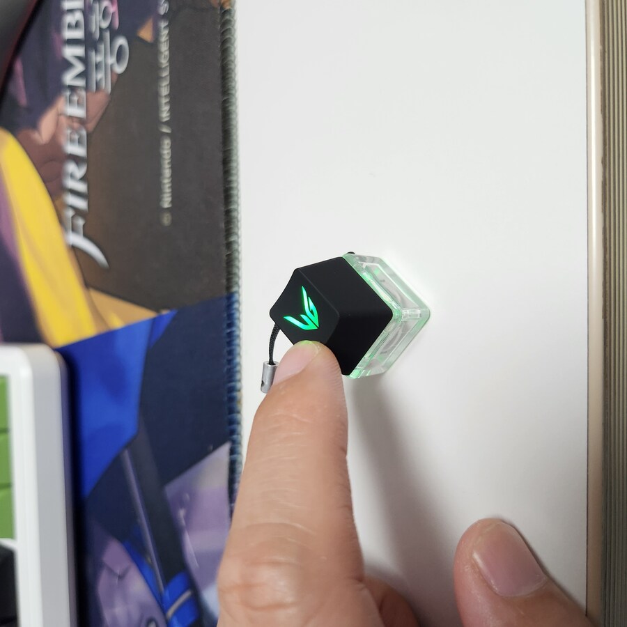 모니터를 샀더니 울트라기어 키캡을 줬네요_4.jpg