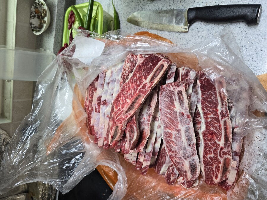 내가 구운 고기를 봐 줘. jpg_8.jpg